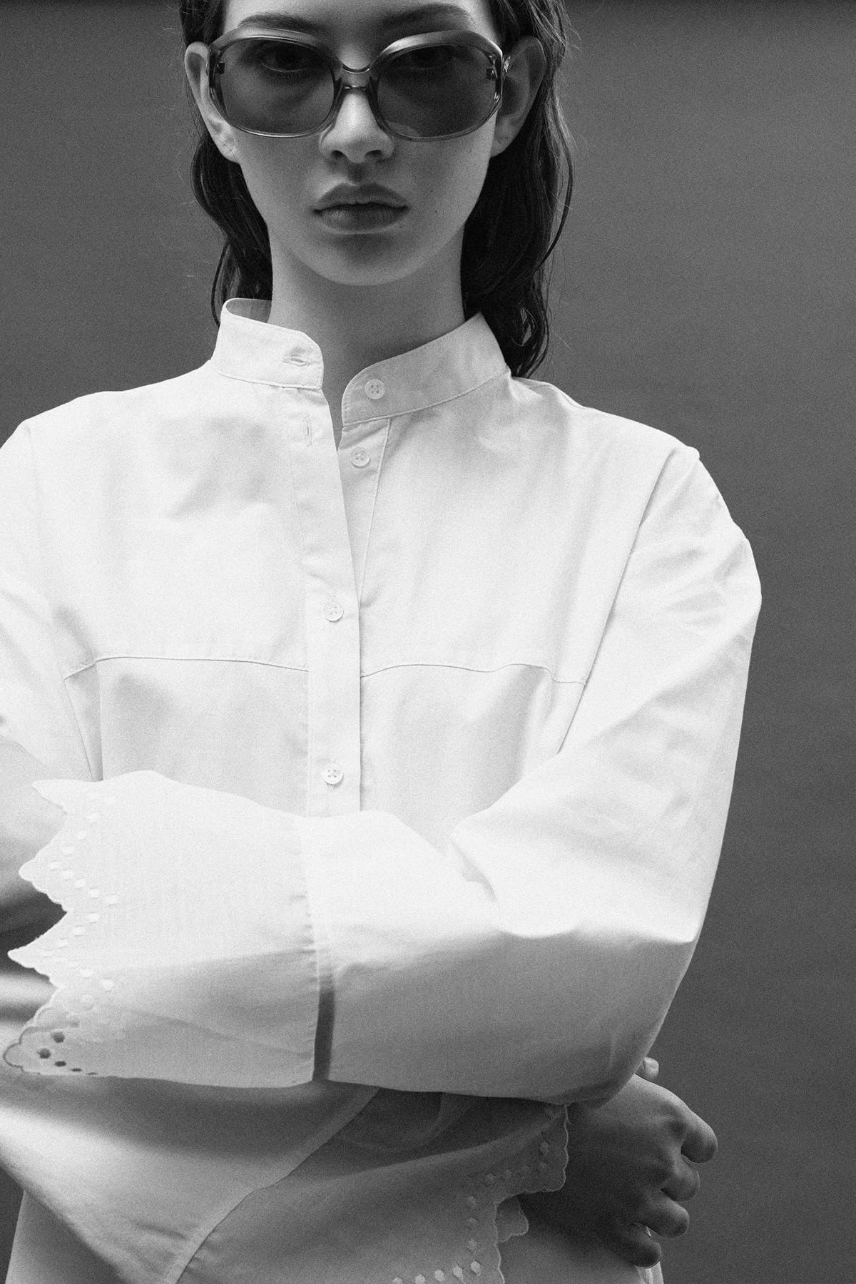 Viola Lace Ballet Slipper