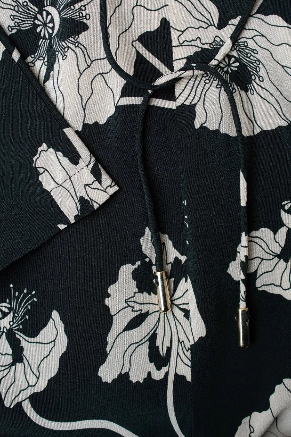 Carla - Fragile bloom Britt Sisseck Design