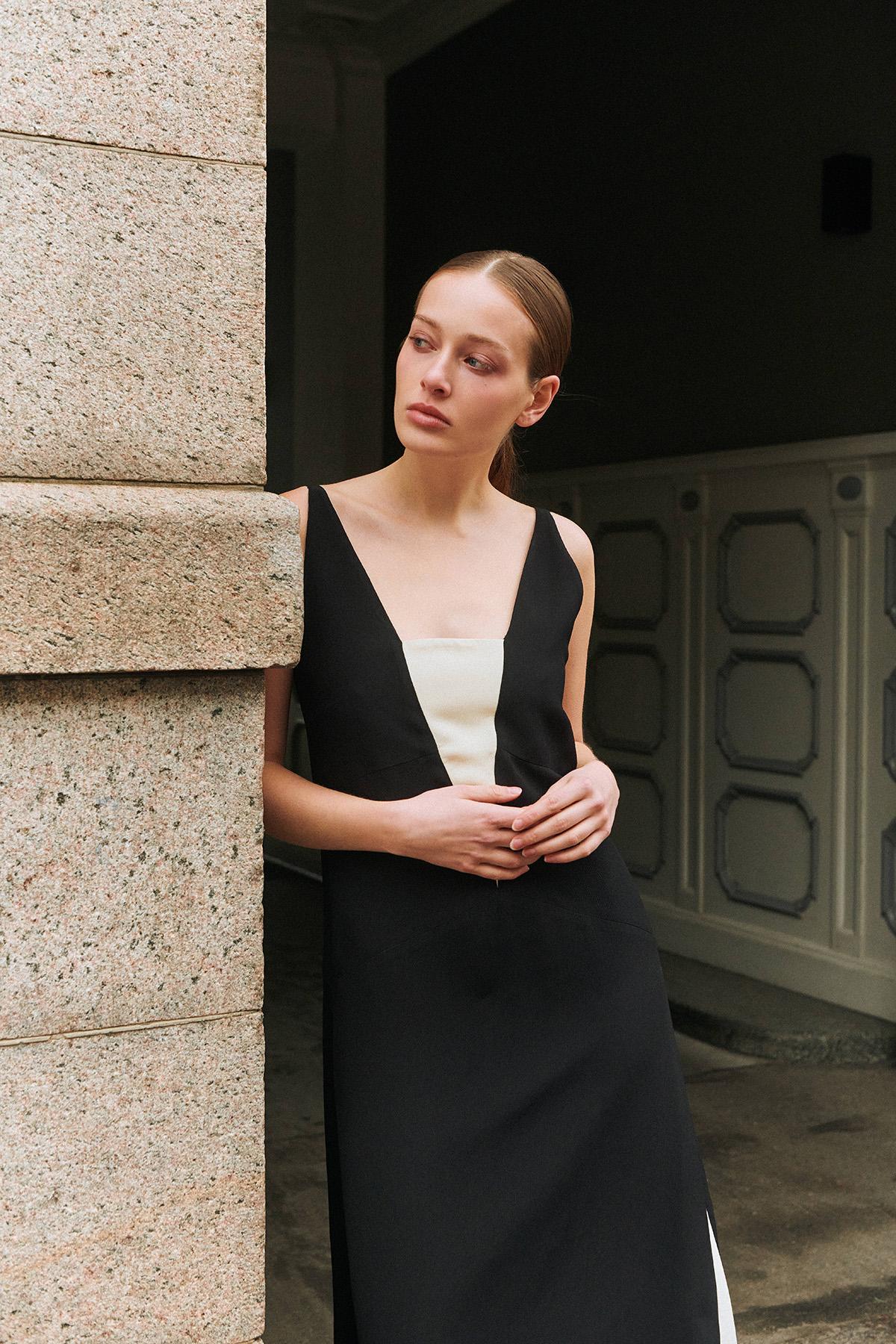 (preorder) Selene - Jetblack