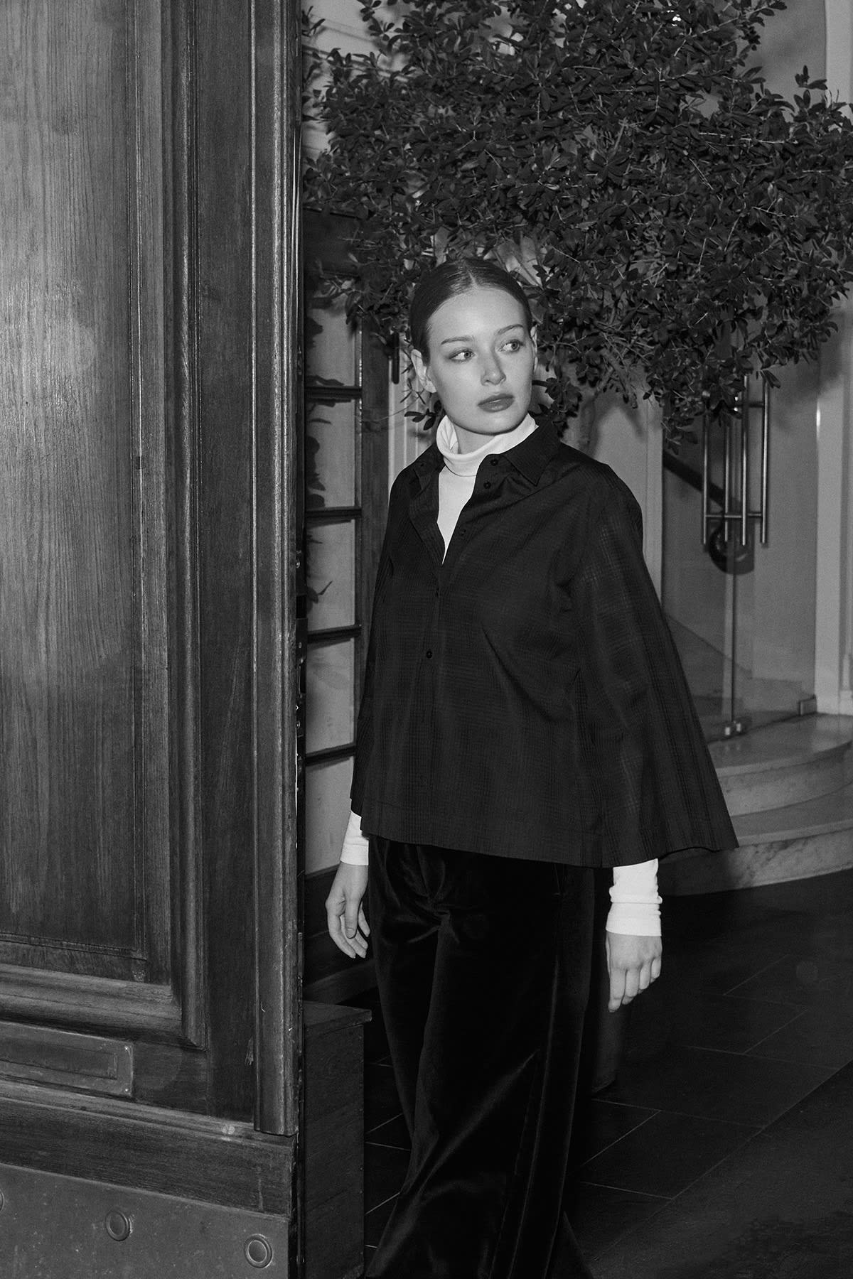 (preorder) Bob - Black Web