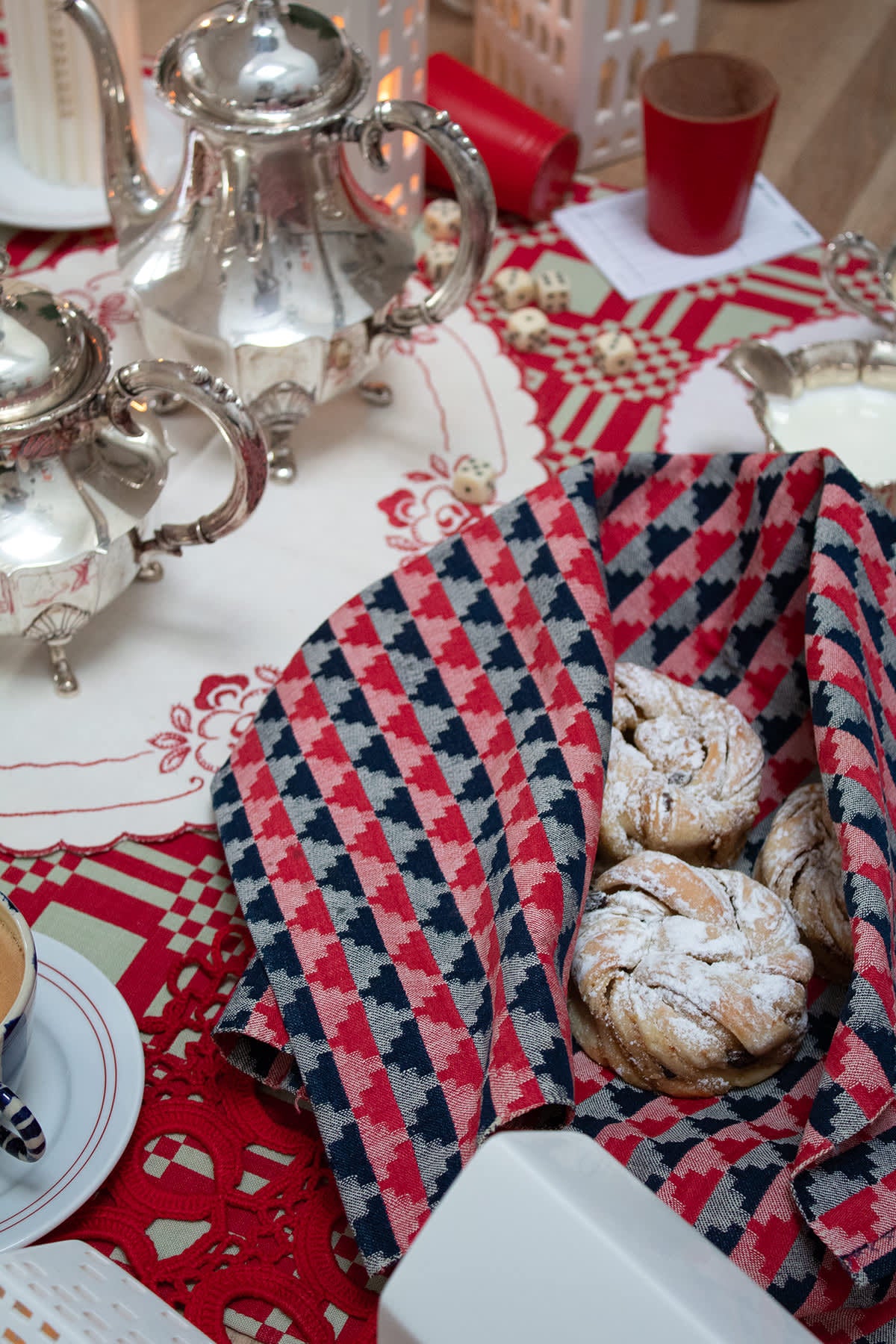 Christmas Table Setting #1
