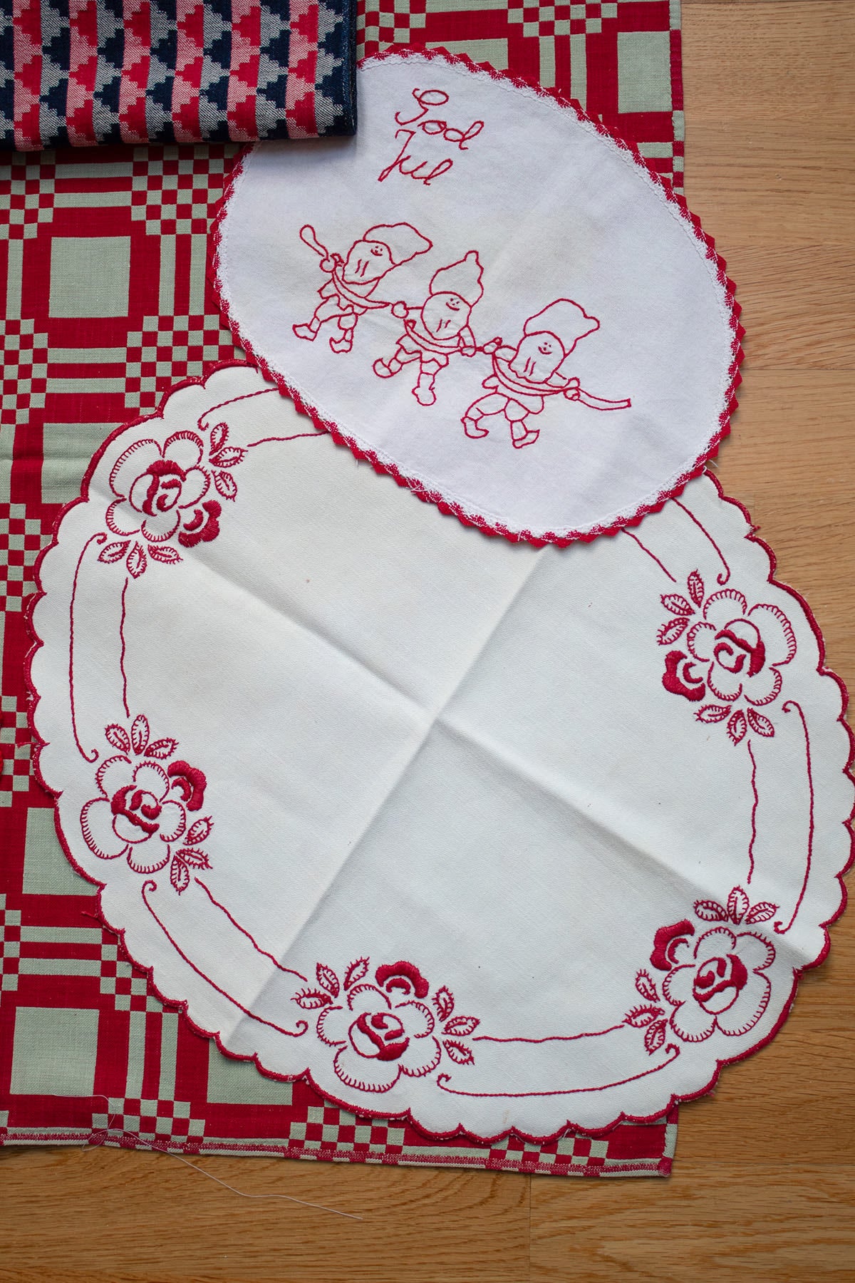 Christmas Table Setting #1